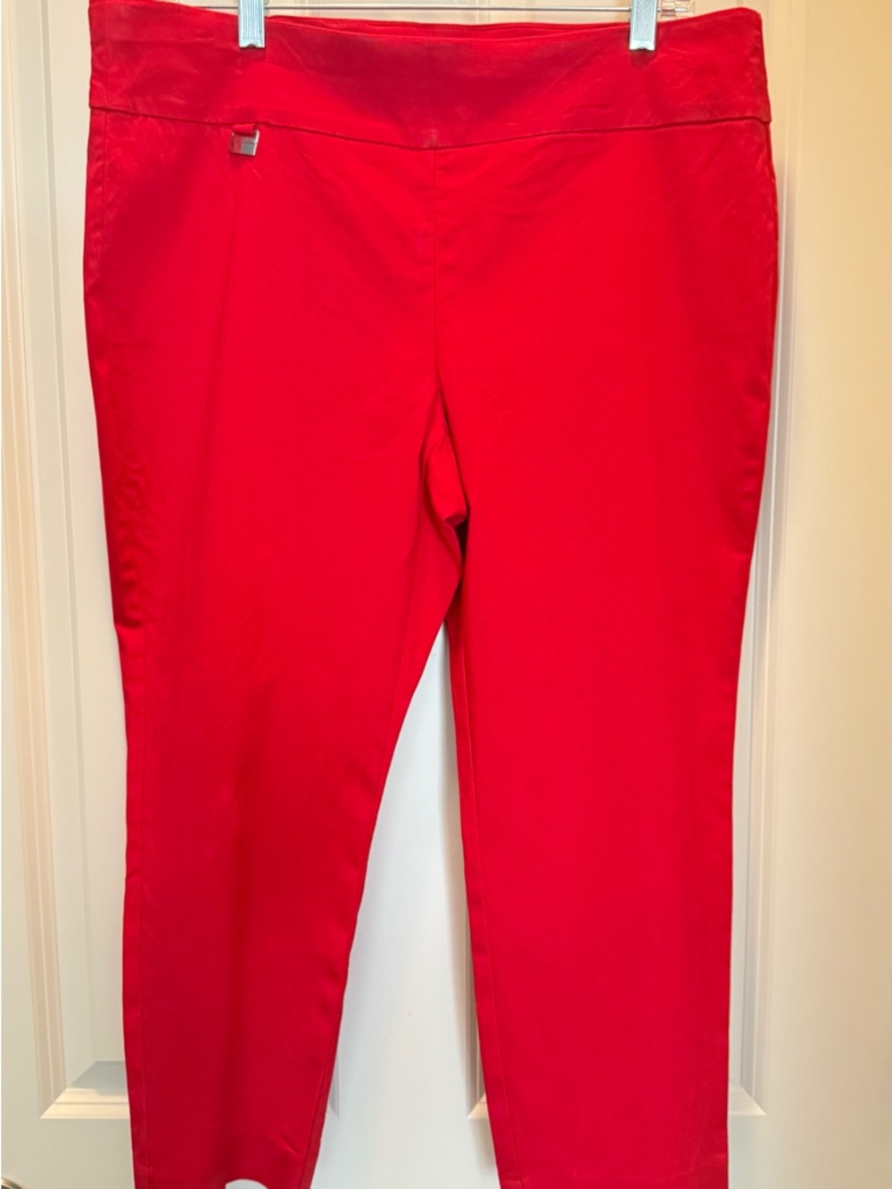 Alfani Bright Red Stretch Tummy Control Capri Pants-Size 14